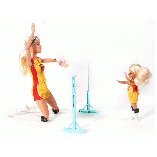 Lalka Barbie i Chelsea - trening siatkówki