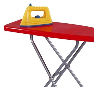 Deska do prasowania z żelazkiem