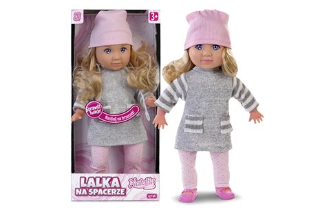 Lalka Natalia na spacerze