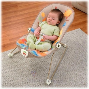 Leżaczek ze zwierzątkami z cyrku